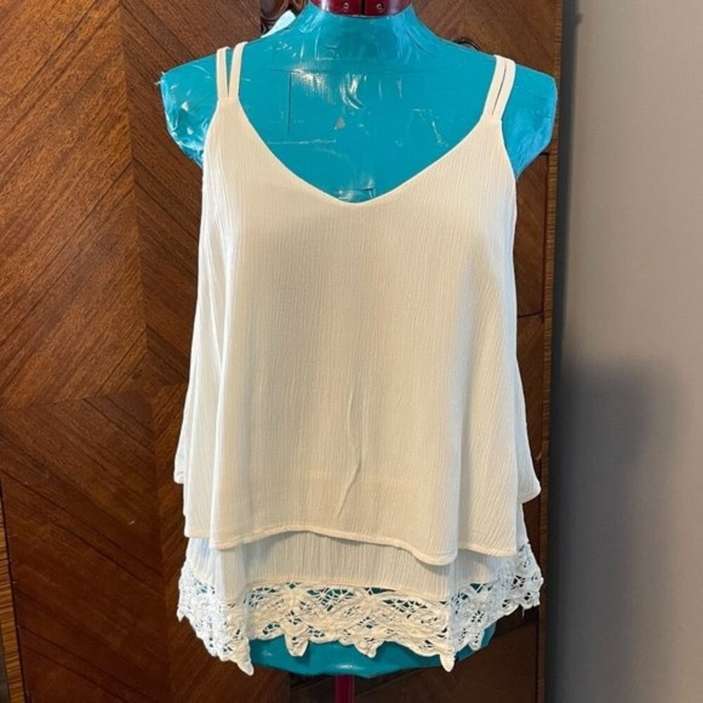 a.n.a. boho lace edge lined tank top Womens Size PM
